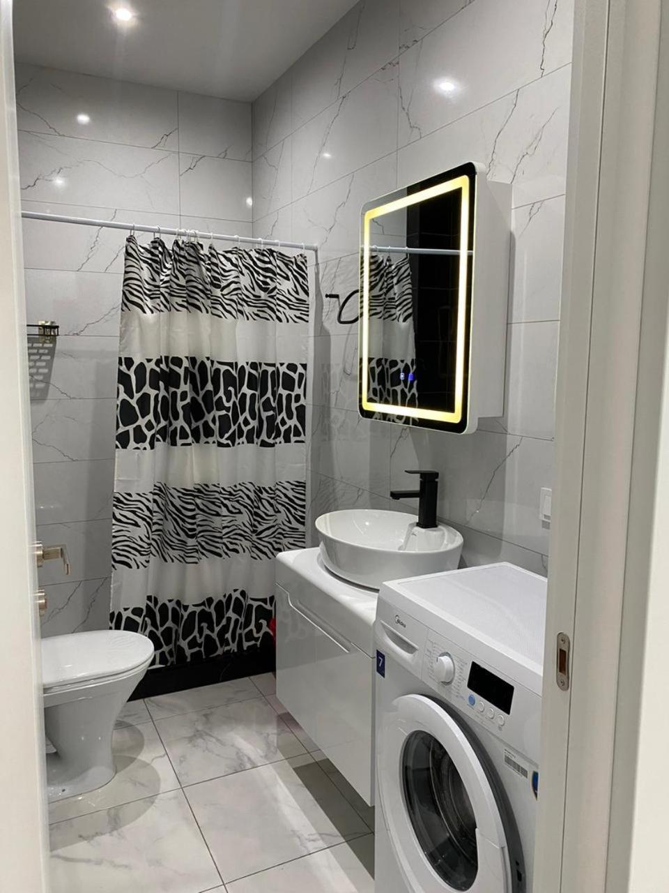 Apartment - "Exclusive" Tbilisi Exteriör bild